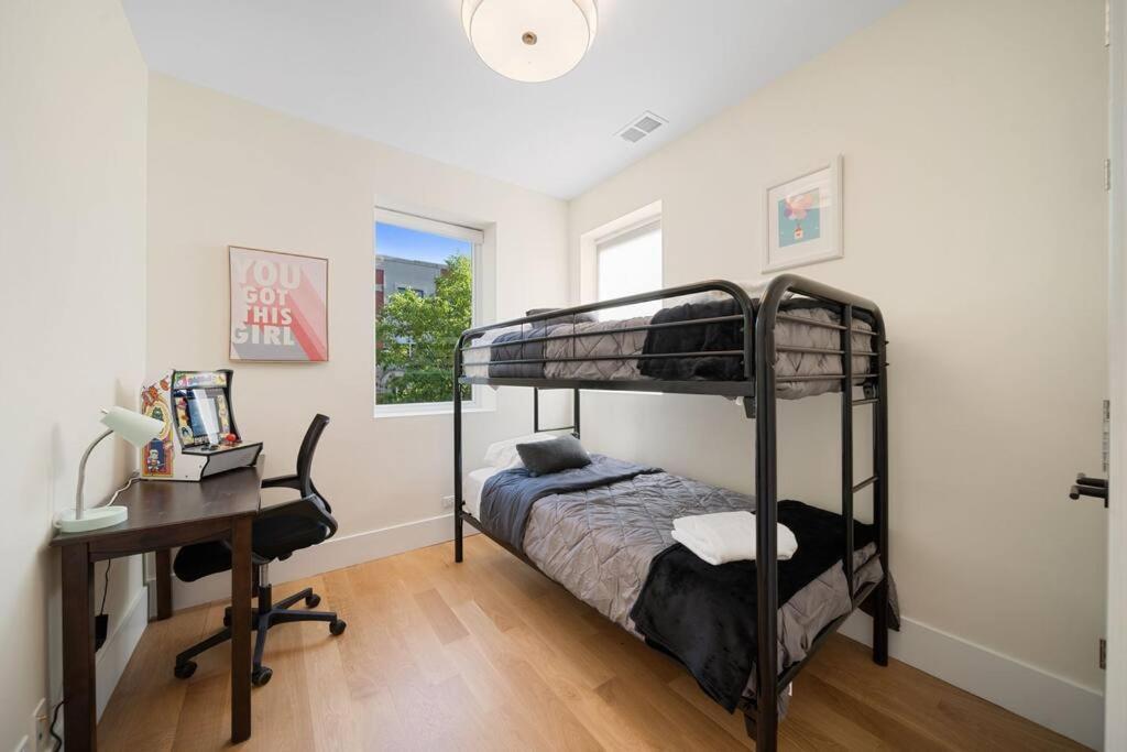 Modern Lux: Brand New 3br By Uc In Chicago