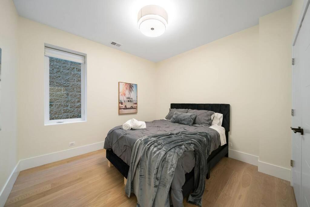 Modern Lux: Brand New 3br By Uc In *