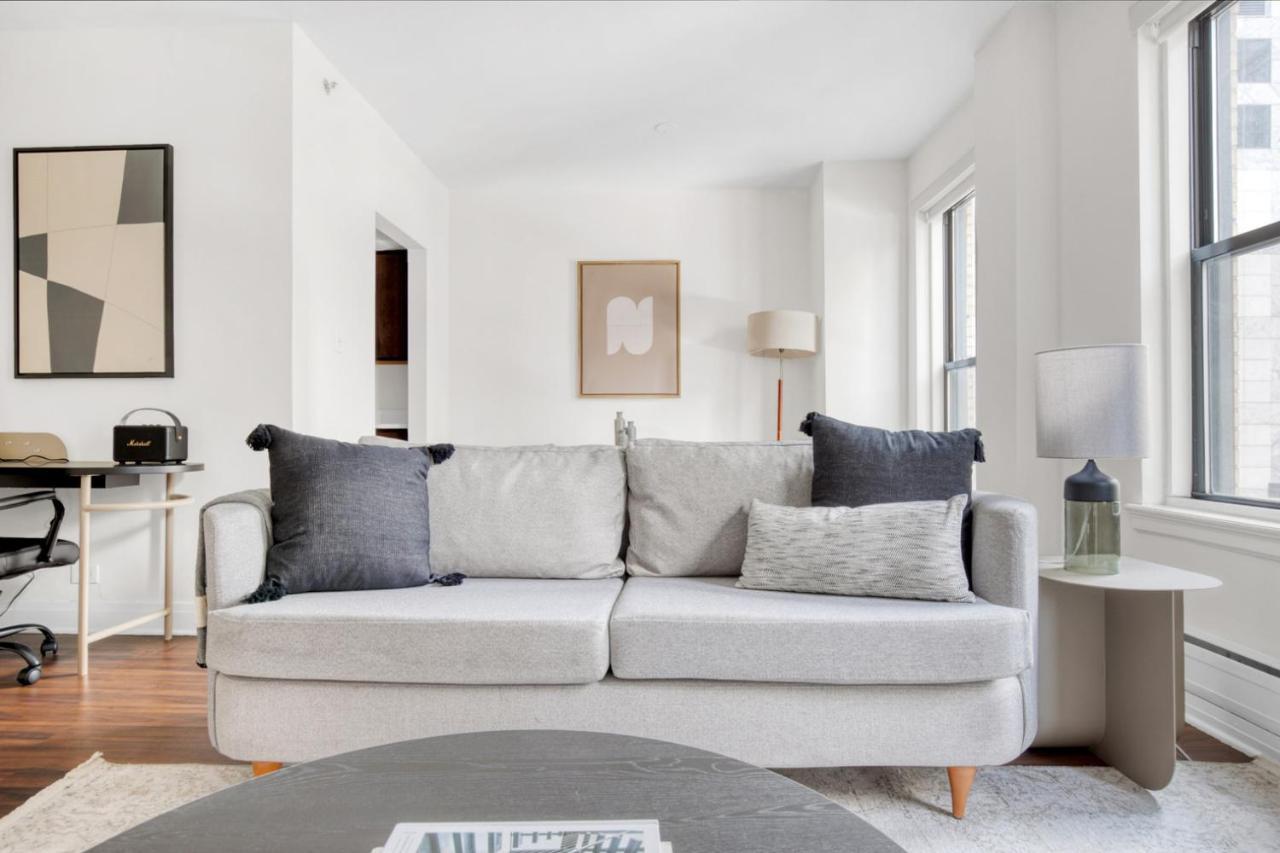 Gold Coast 1br W Gym Roof Nr Mag Mile Chi-622 Chicago