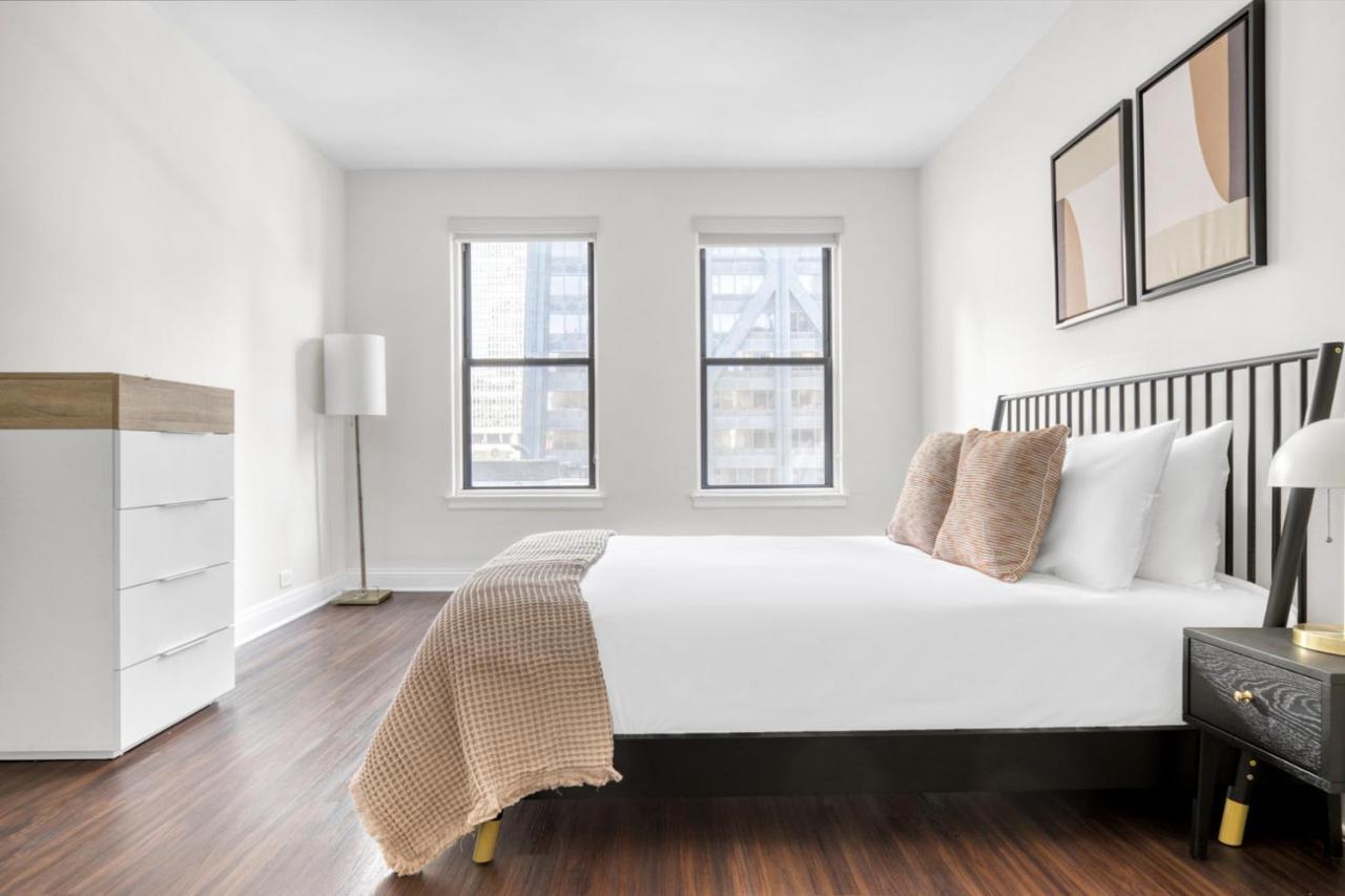 Gold Coast 1br W Gym Roof Nr Mag Mile Chi-622 Chicago