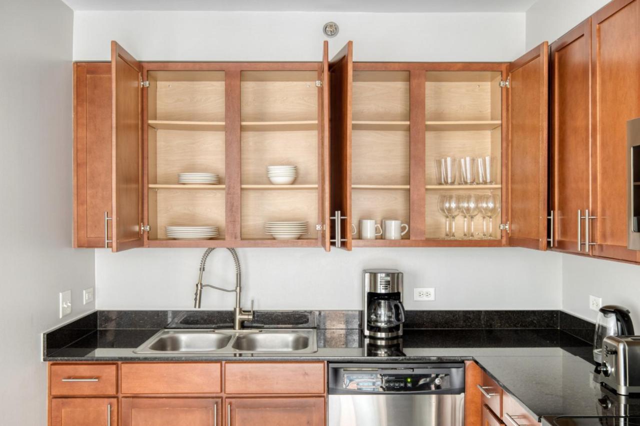 Apartment Loop 1br W Pool Gym Lounge Nr Riverwalk Chi-634 *
