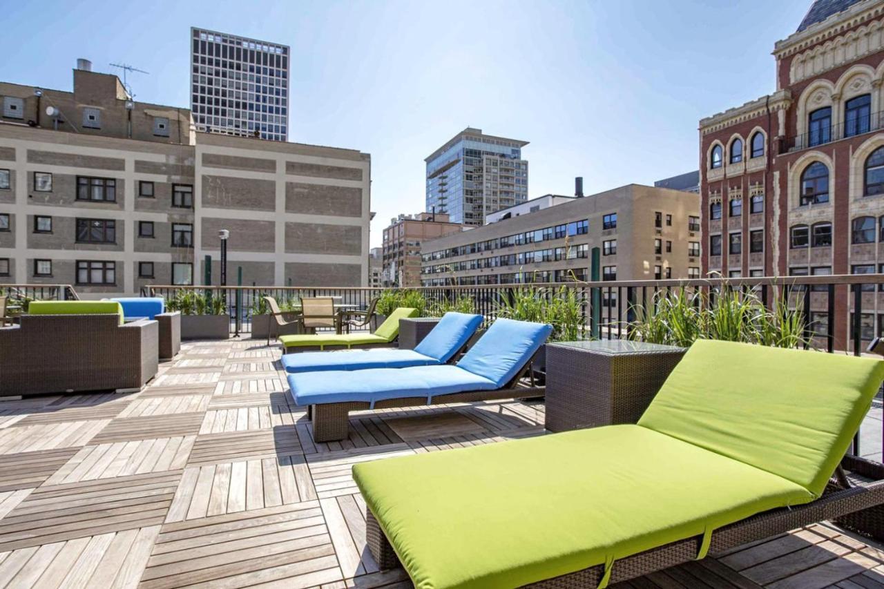 Gold Coast 1br W Gym Roof Nr Mag Mile Chi-622 *