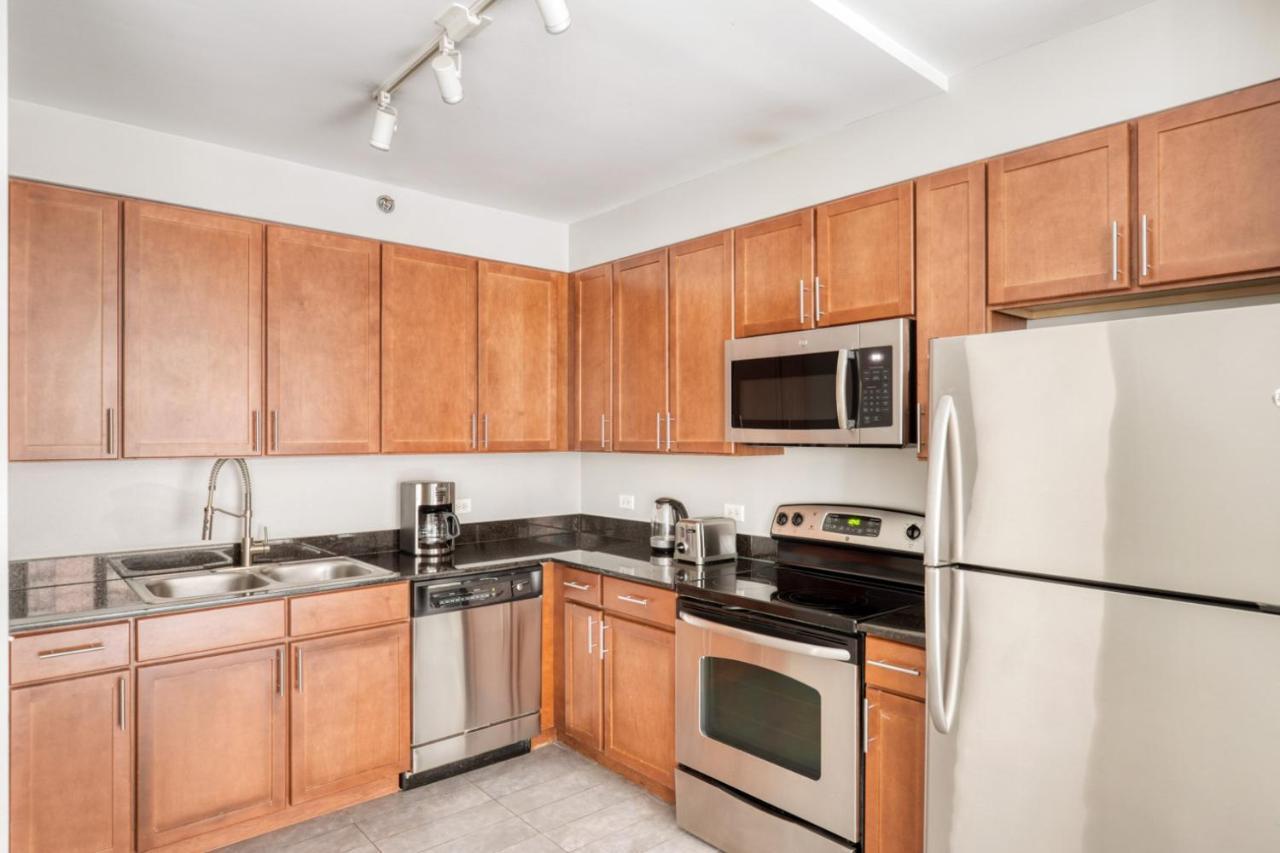Loop 1br W Pool Gym Lounge Nr Riverwalk Chi-634 Apartment