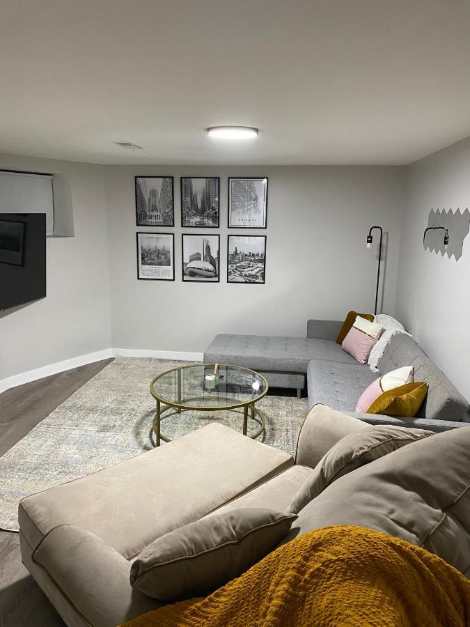Stylish Urban Retreat 3 Bedroom Newly Remodeled *