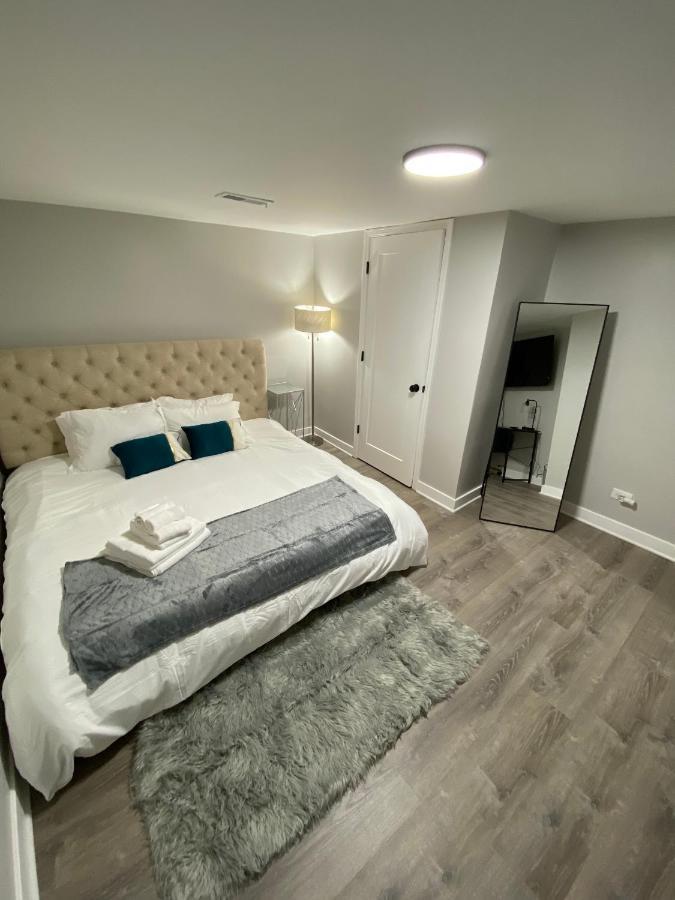 Apartment Stylish Urban Retreat 3 Bedroom Newly Remodeled *