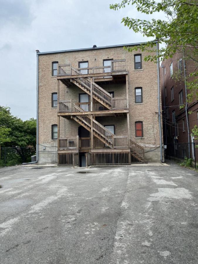 Apartment Stylish Urban Retreat 3 Bedroom Newly Remodeled Chicago