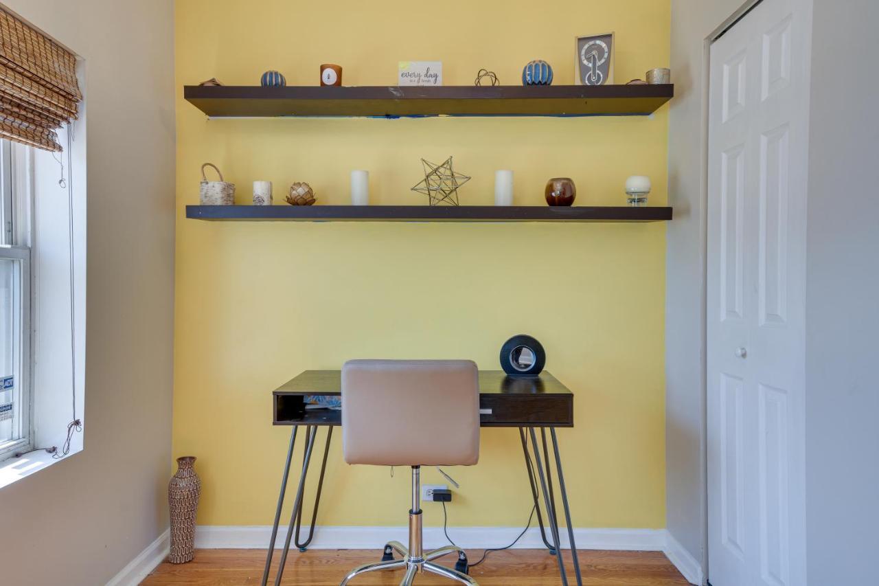Laptop Workspace, 6 Mi To Downtown! Chicago