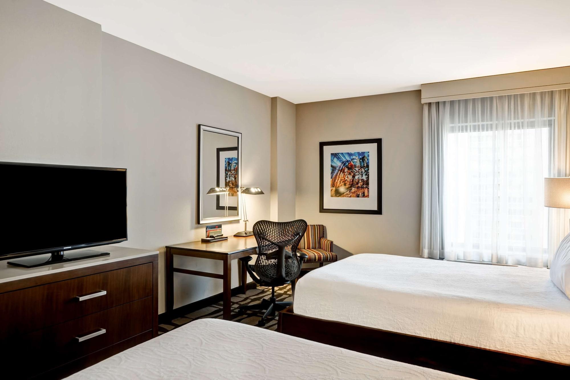 Hilton Garden Downtown/magnificent Mile Hotel 3*