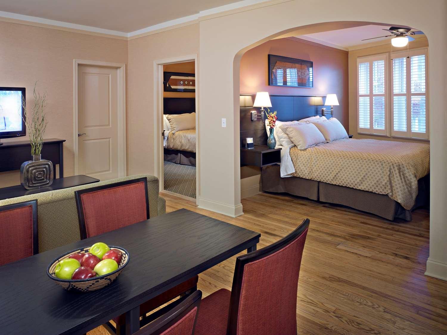 Western Hawthorne Terrace Hotel