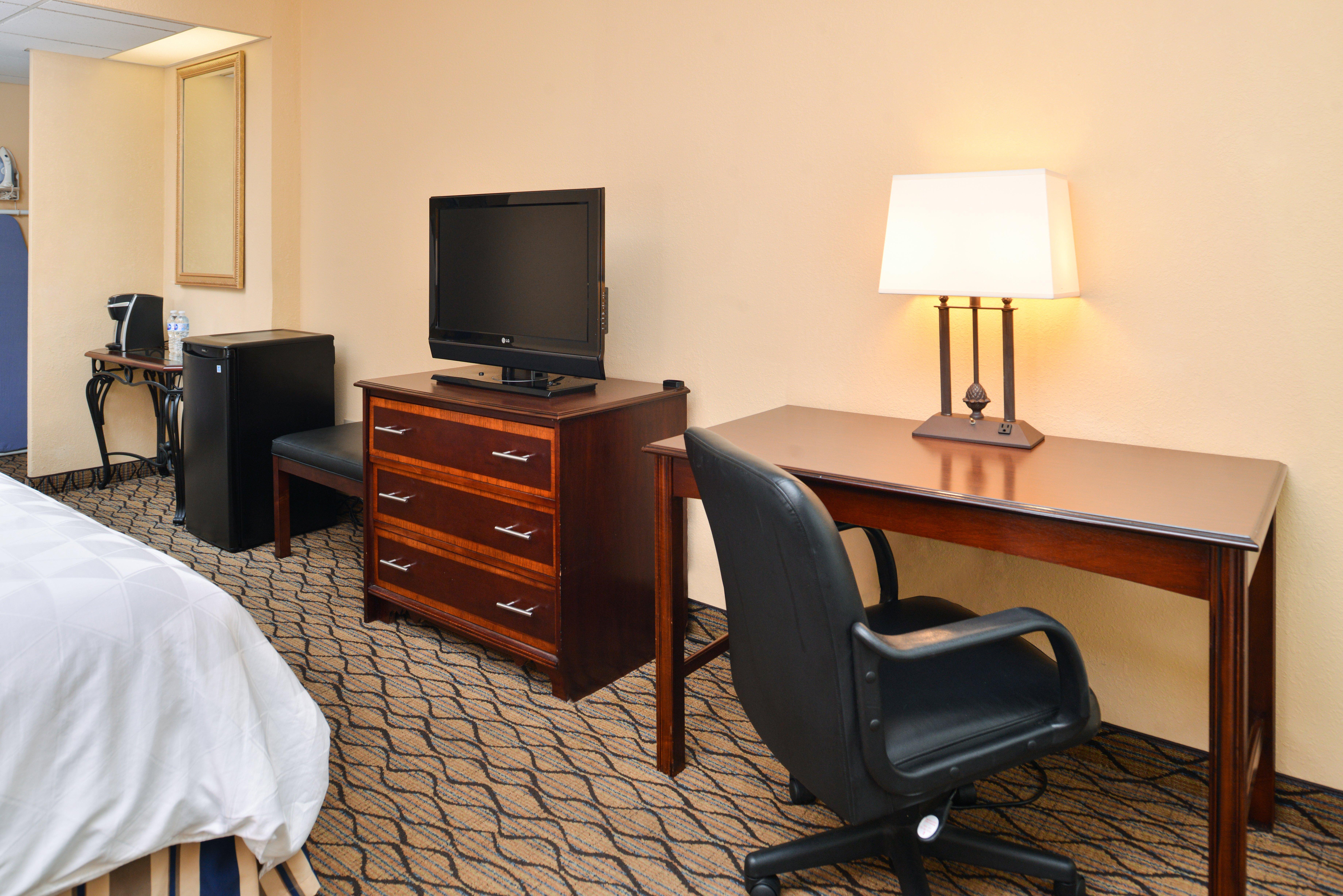 & - Downtown, An Ihg Hotel