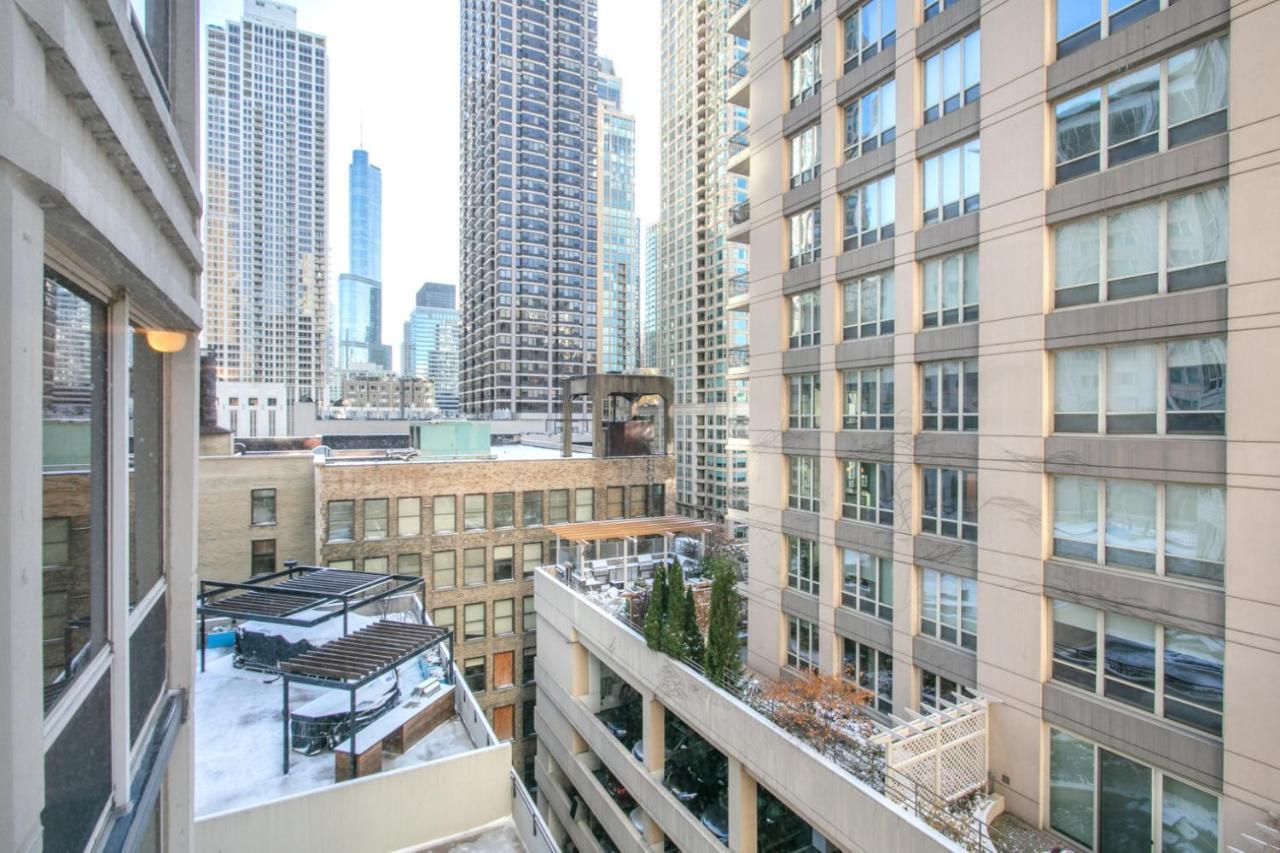 River N 1br W Gym Wd Nr Magnificent Mile Chi-162 Apartment
