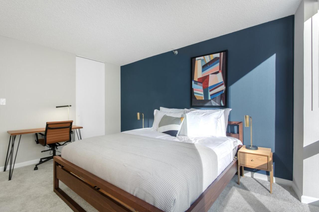 Apartment River N 1br W Gym Wd Nr Magnificent Mile Chi-162 Chicago