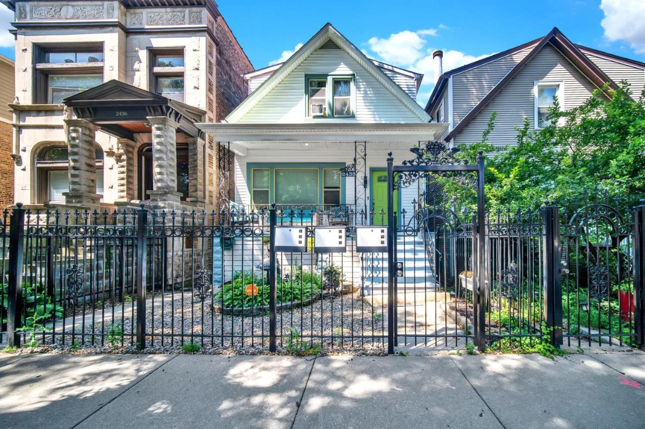 Logan Square Coach House Guest house *
