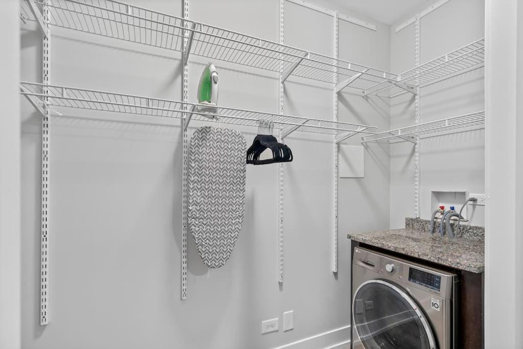 1-bedroom Chic With Laundry - Brompton 55-57 Rep