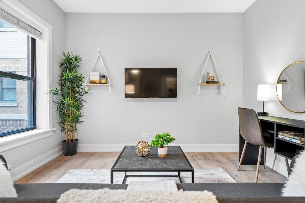 Apartment 1-bedroom Chic With Laundry - Brompton 55-57 Rep *