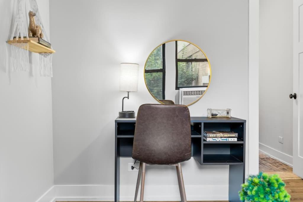 1-bedroom Chic With Laundry - Brompton 55-57 Rep *
