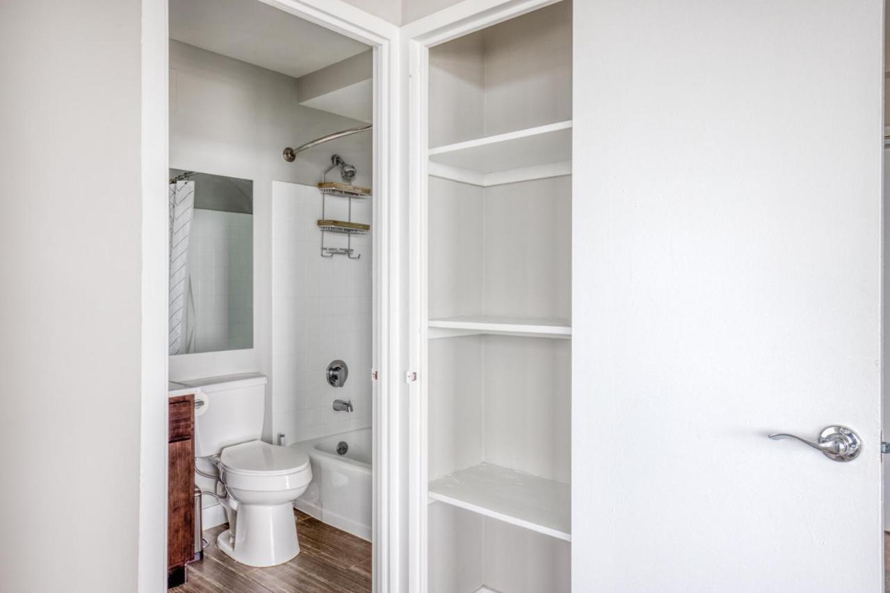 Edgewater 1br W Gym Deck Lounge Nr L Chi-924 Apartment