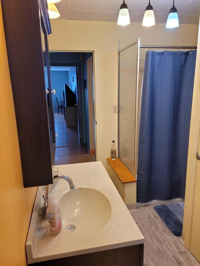 Great Getaway 2 Bedrooms Sleeps 1 To 4 Apartment *