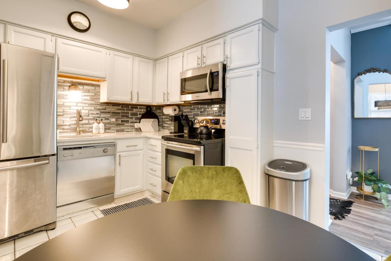 Near Lincoln Park And Depaul! Apartment