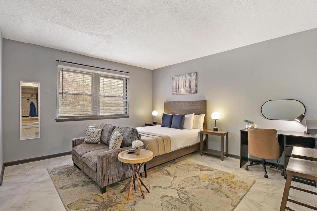 Apartment Explore Northside From Modern Chicago