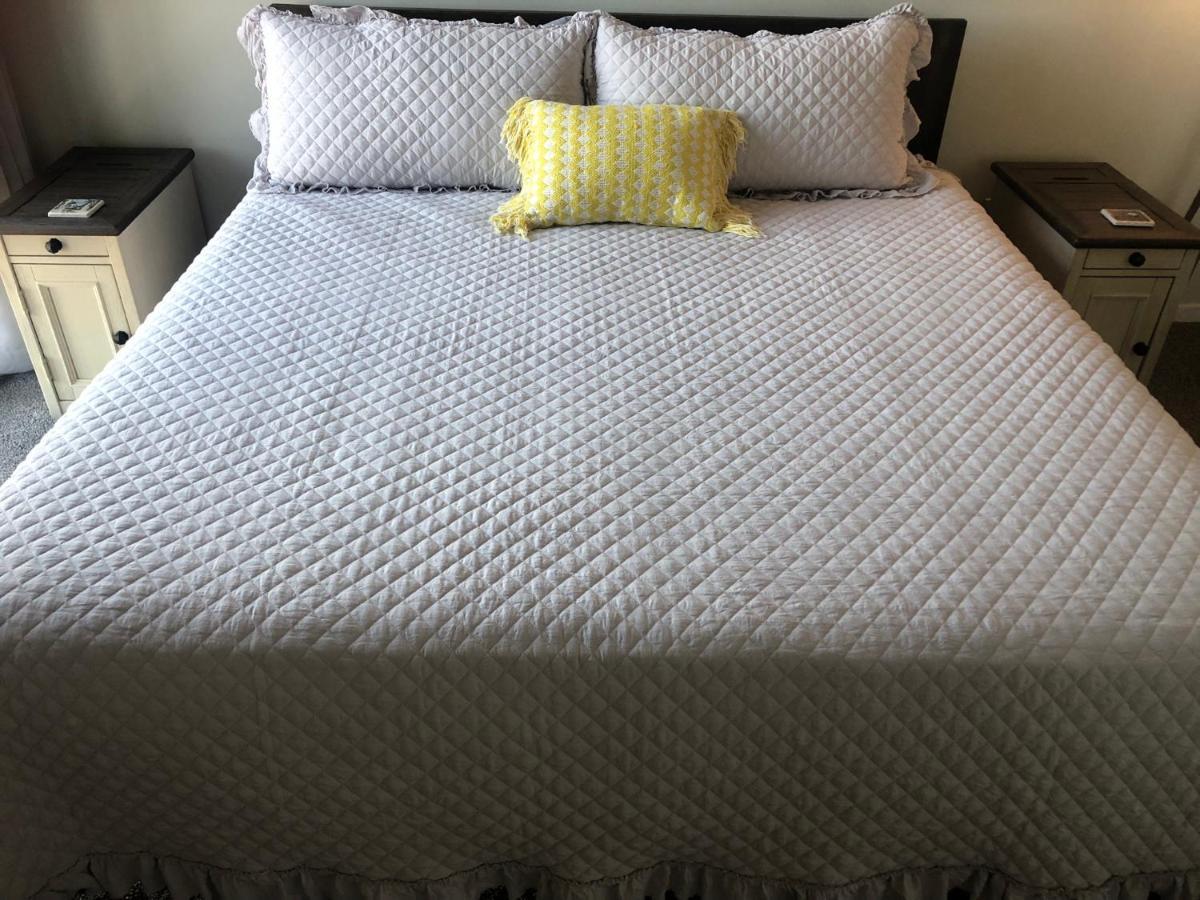 Winter Wonderland Retreat And Your Chill Getaway * Chicago