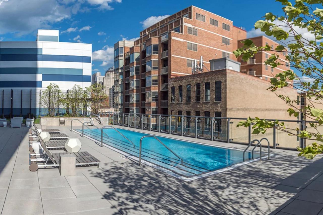 West Loop W Wd Gym Lounge Nr L Chi-778 Apartment Chicago