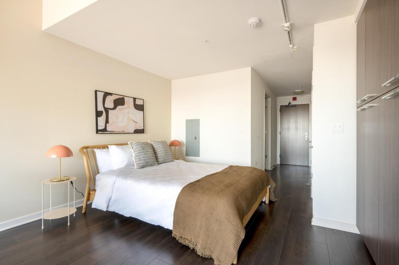 West Loop W Wd Gym Lounge Nr L Chi-778 Chicago