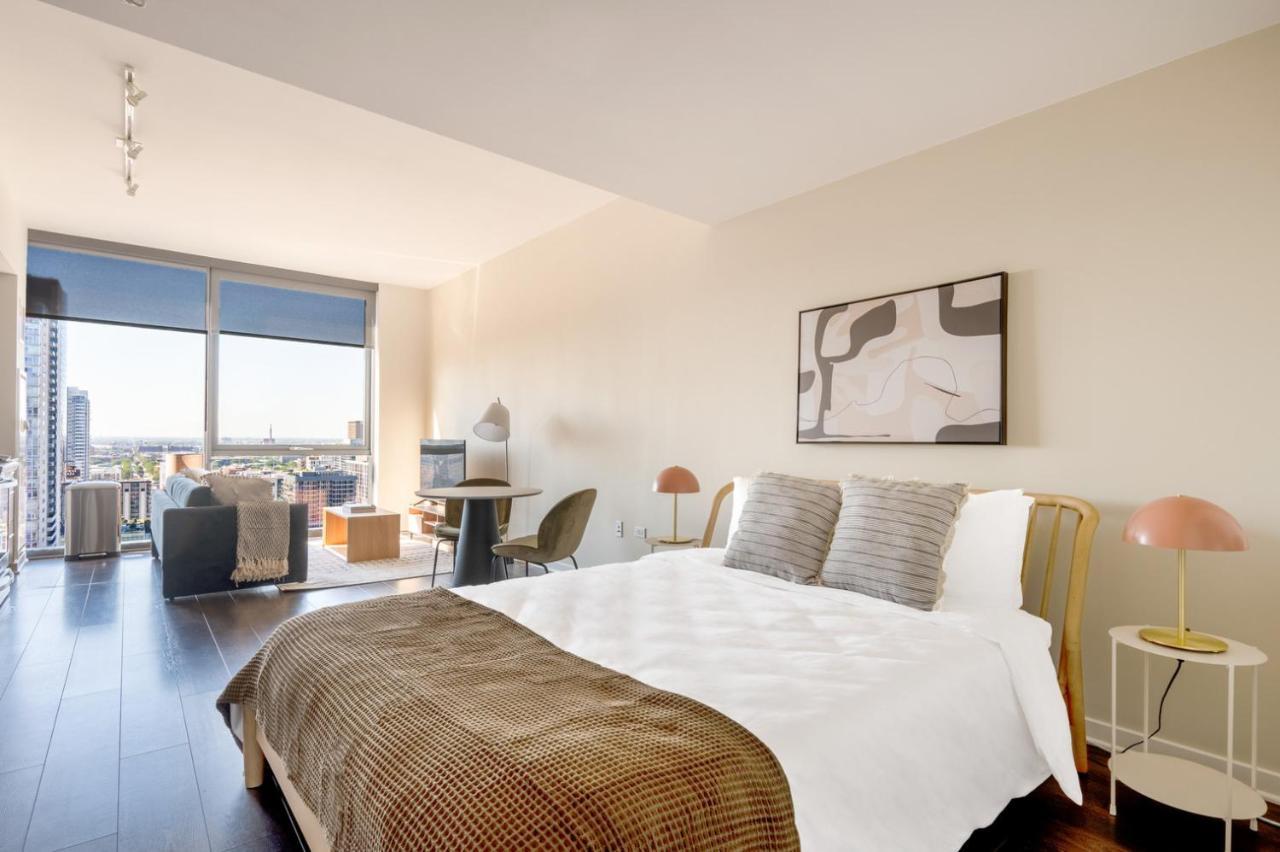 West Loop W Wd Gym Lounge Nr L Chi-778 Apartment