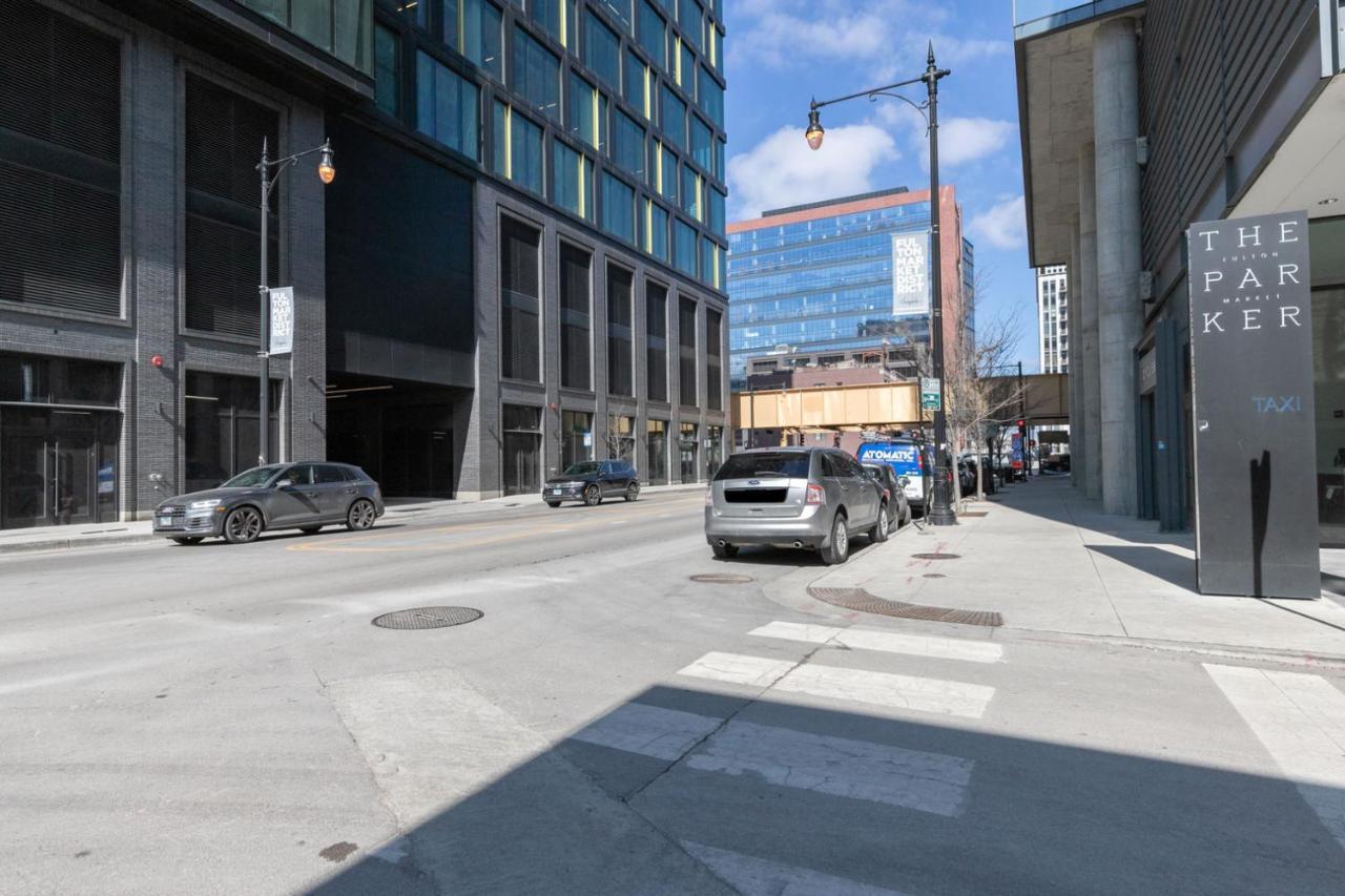 West Loop W Wd Gym Lounge Nr L Chi-778 Apartment Chicago