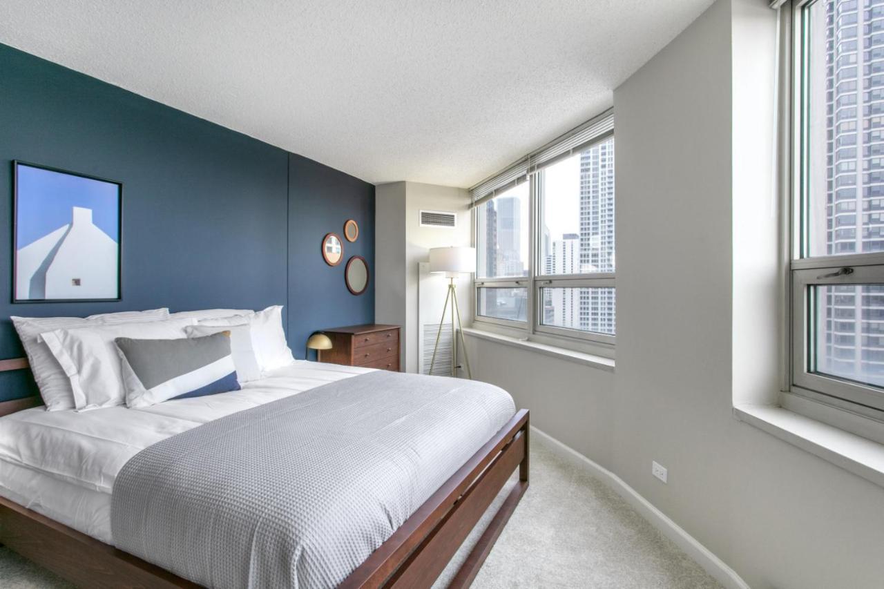 River N 2br W Gym Wd Nr Magnificent Mile Chi-164 * Chicago