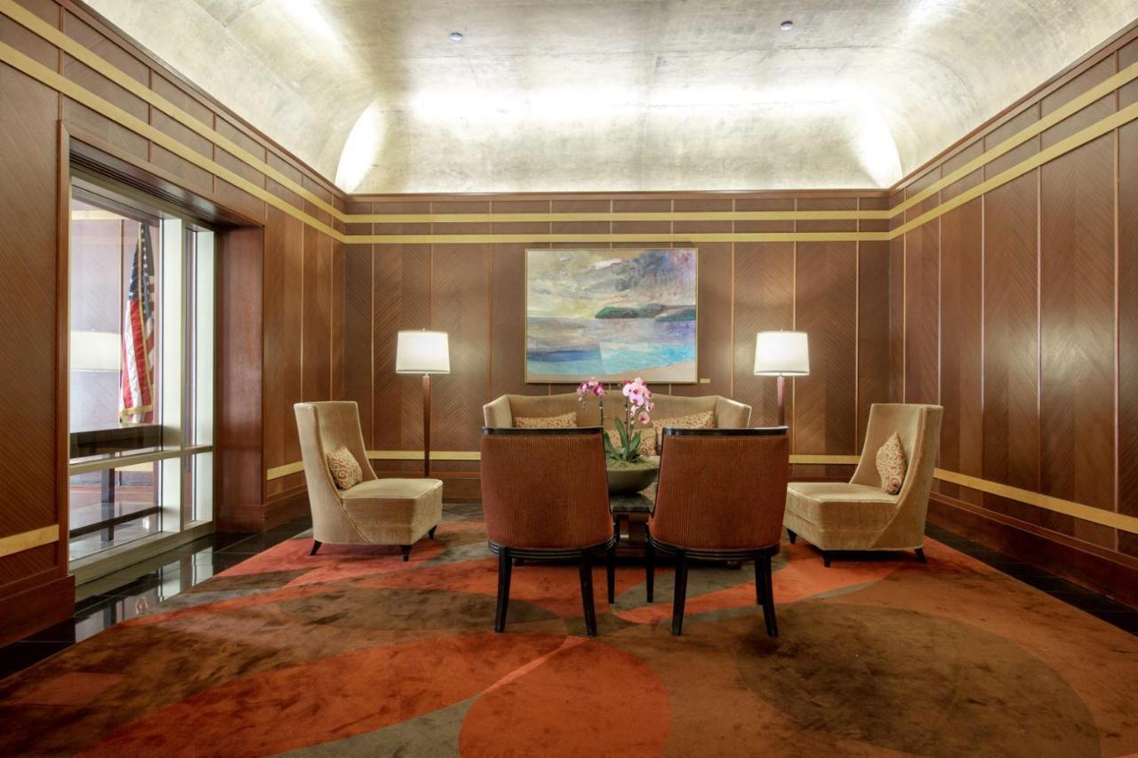 River N 2br W Gym Wd Nr Magnificent Mile Chi-164 Apartment Chicago