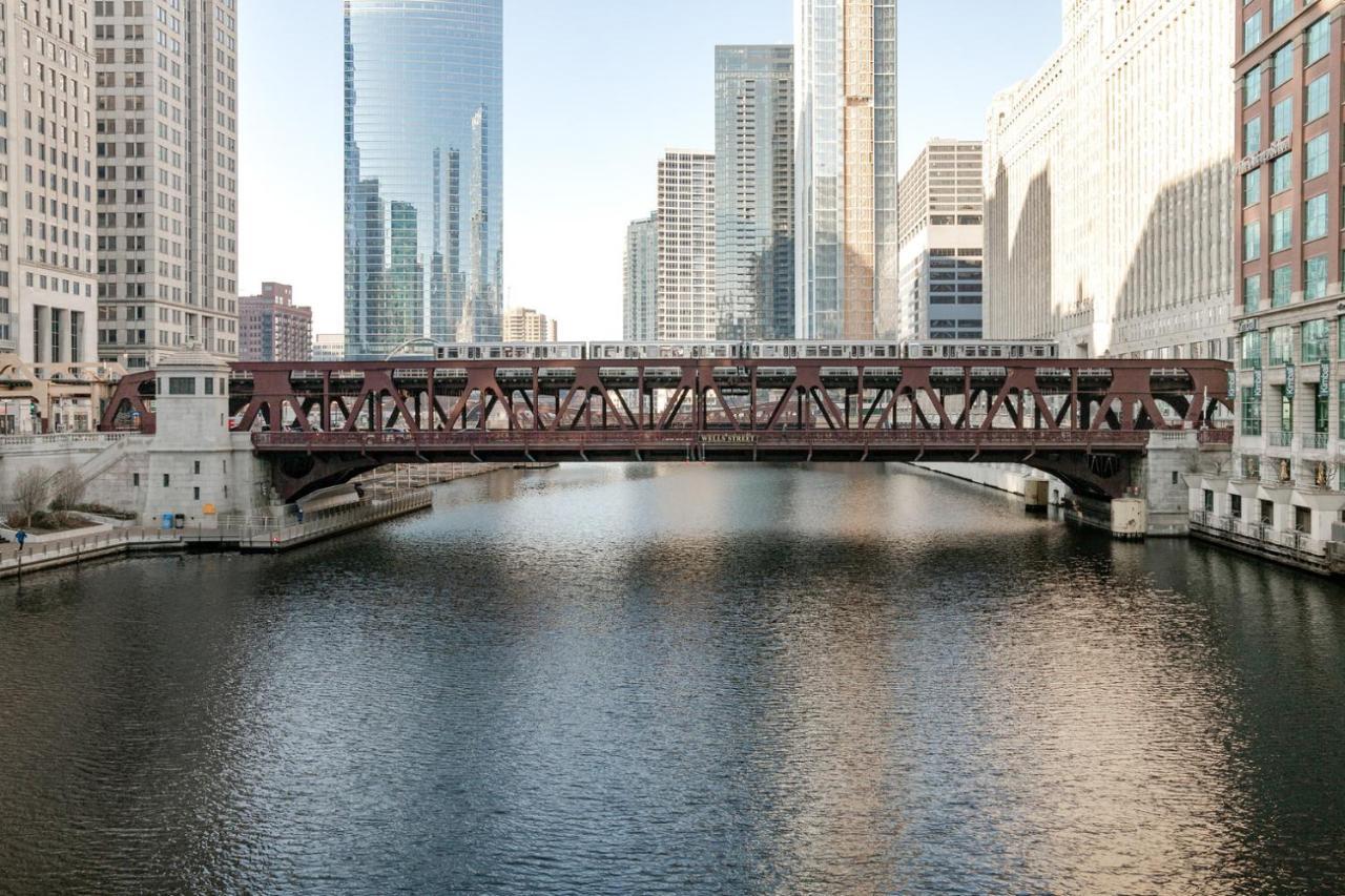 Apartment River N 2br W Gym Wd Nr Magnificent Mile Chi-164