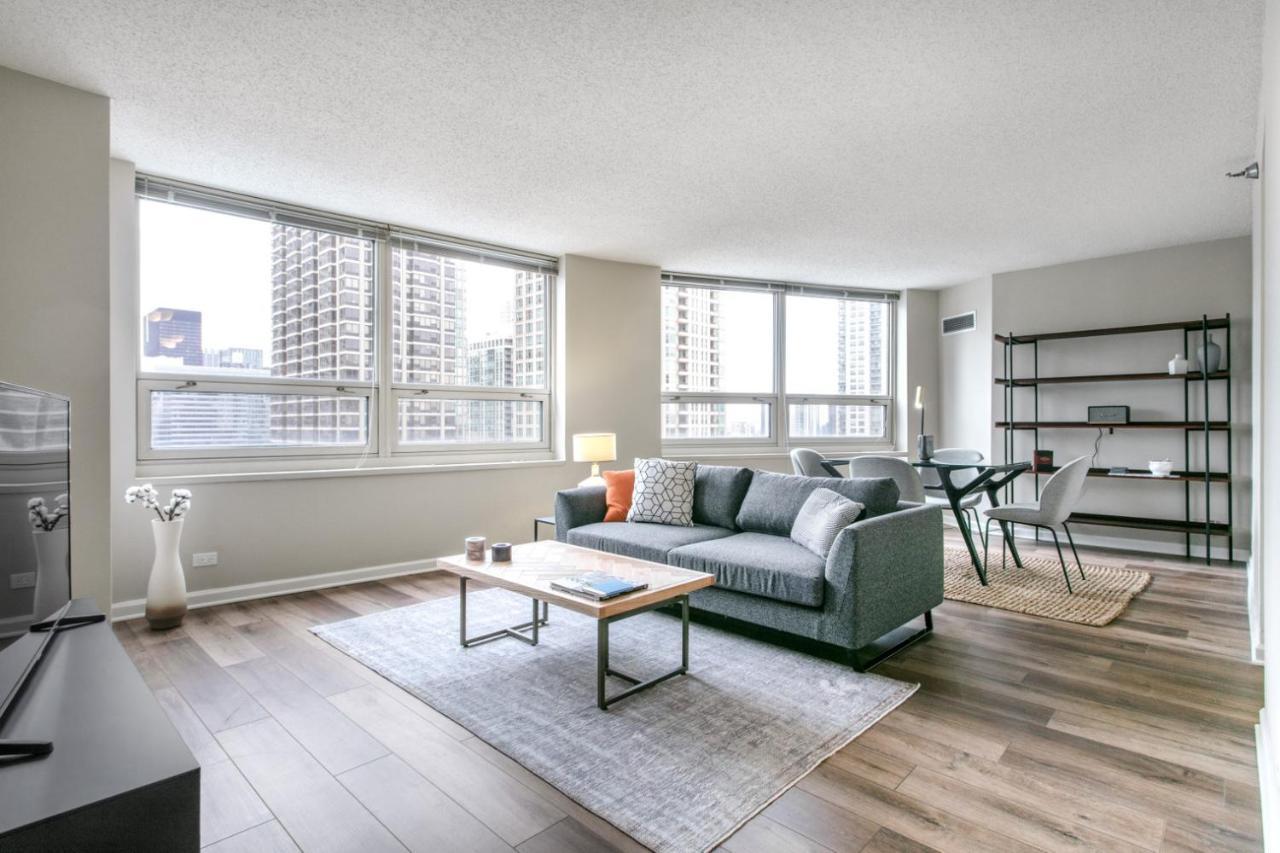 River N 2br W Gym Wd Nr Magnificent Mile Chi-164 Apartment Chicago