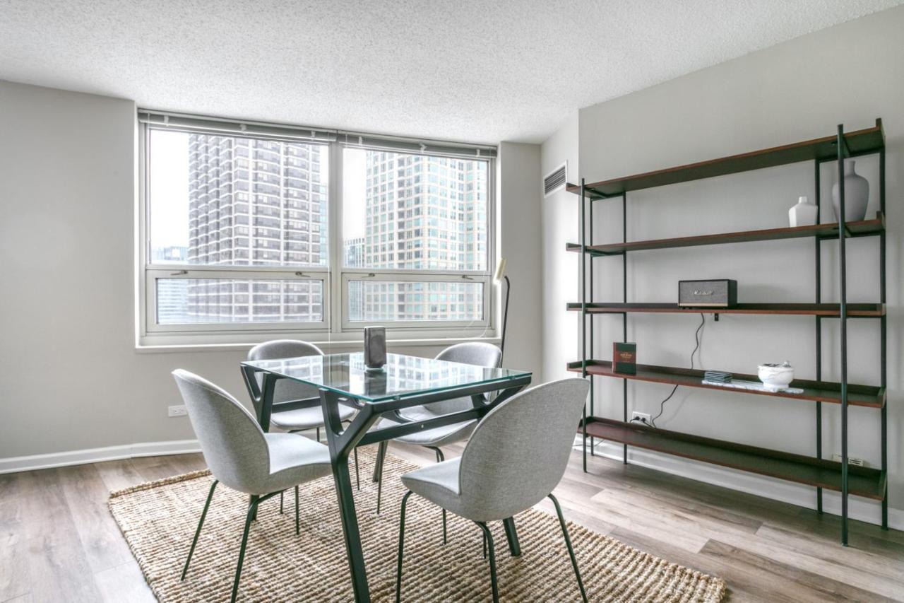 Apartment River N 2br W Gym Wd Nr Magnificent Mile Chi-164 Chicago