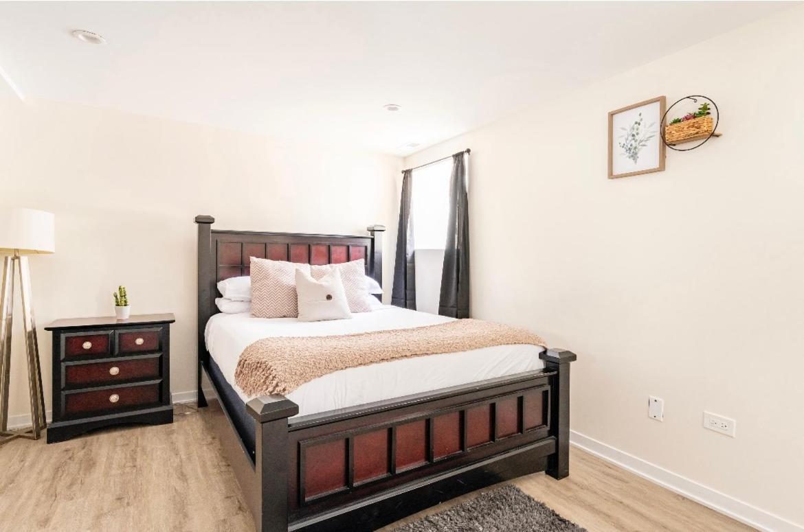 Apartment Cozy 2 Brm Mins Away From United Center Chicago