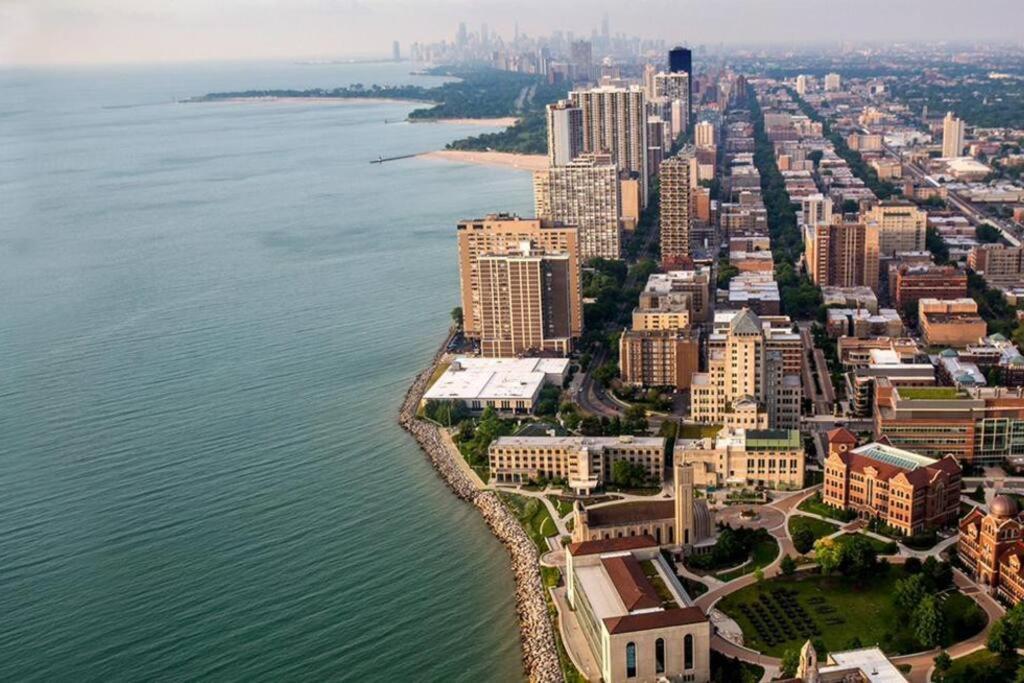 Cozy North Side For Exploring Chicago