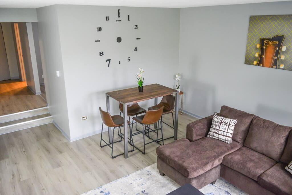 Apartment Cozy North Side For Exploring *