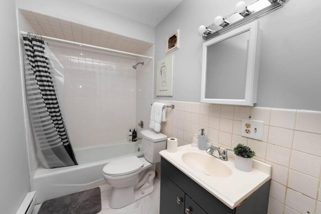 Apartment Discover North Side From Modern