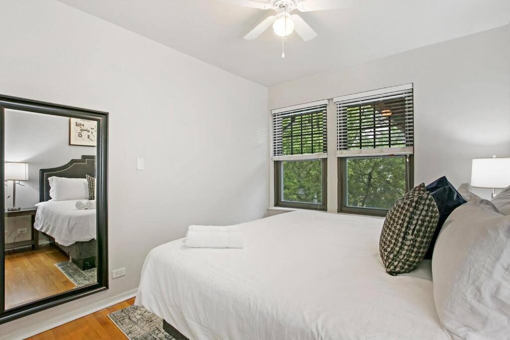 Charming 3br In Prime Location Apartment Chicago