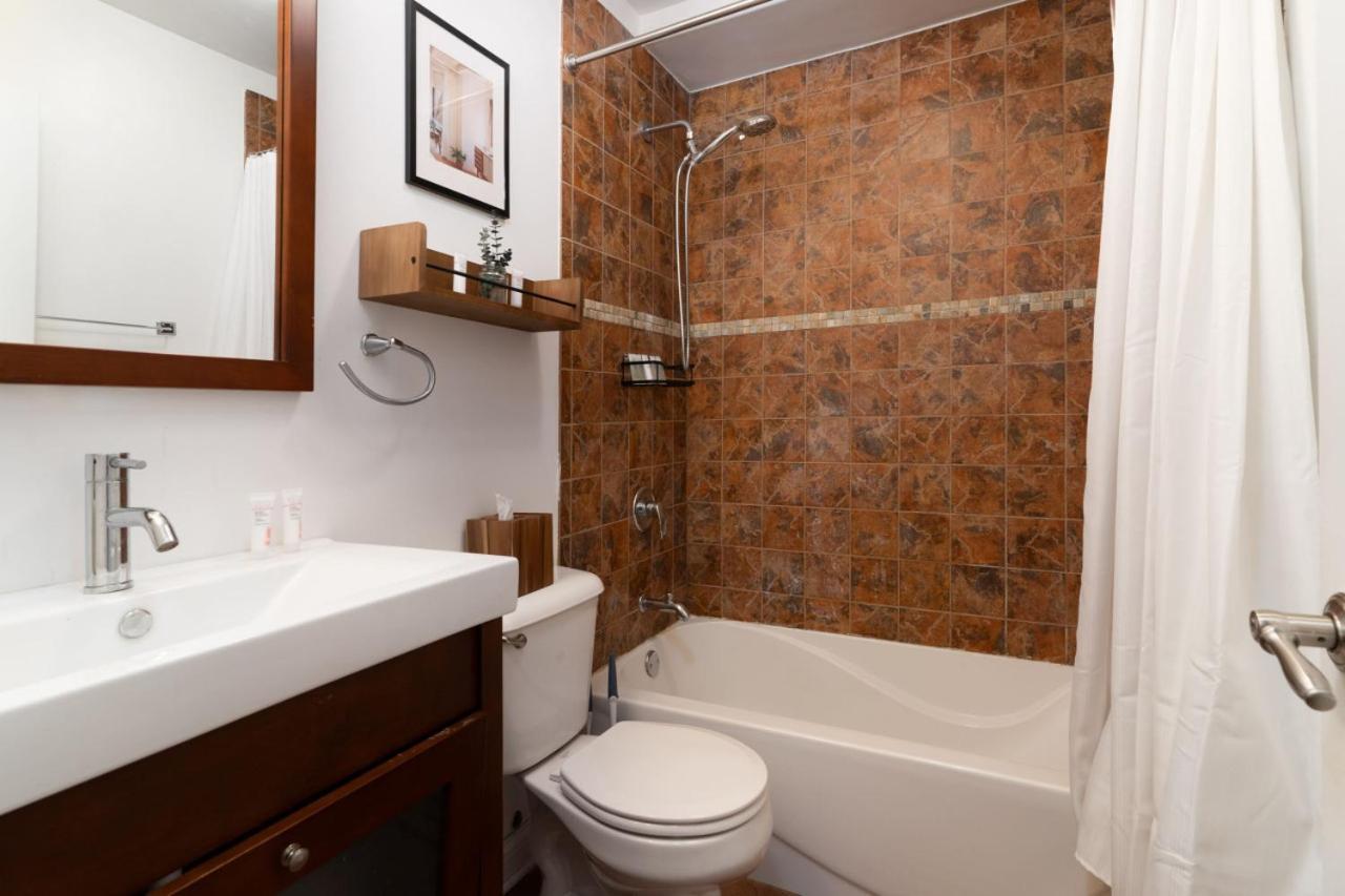 Flexhome Logan Square Duplex 3br S2 * Chicago