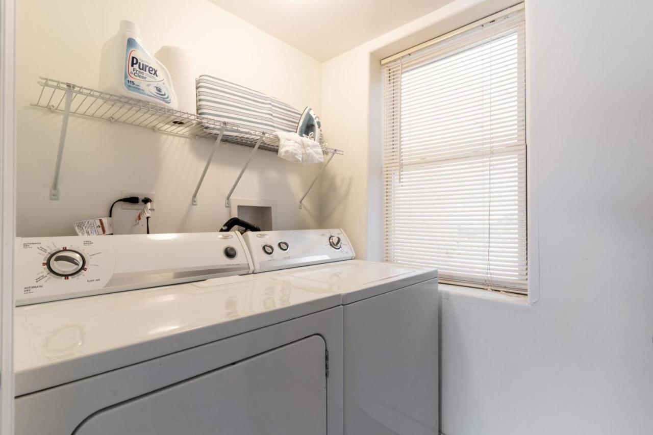 Flexhome Logan Square Duplex 3br S2 Apartment Chicago