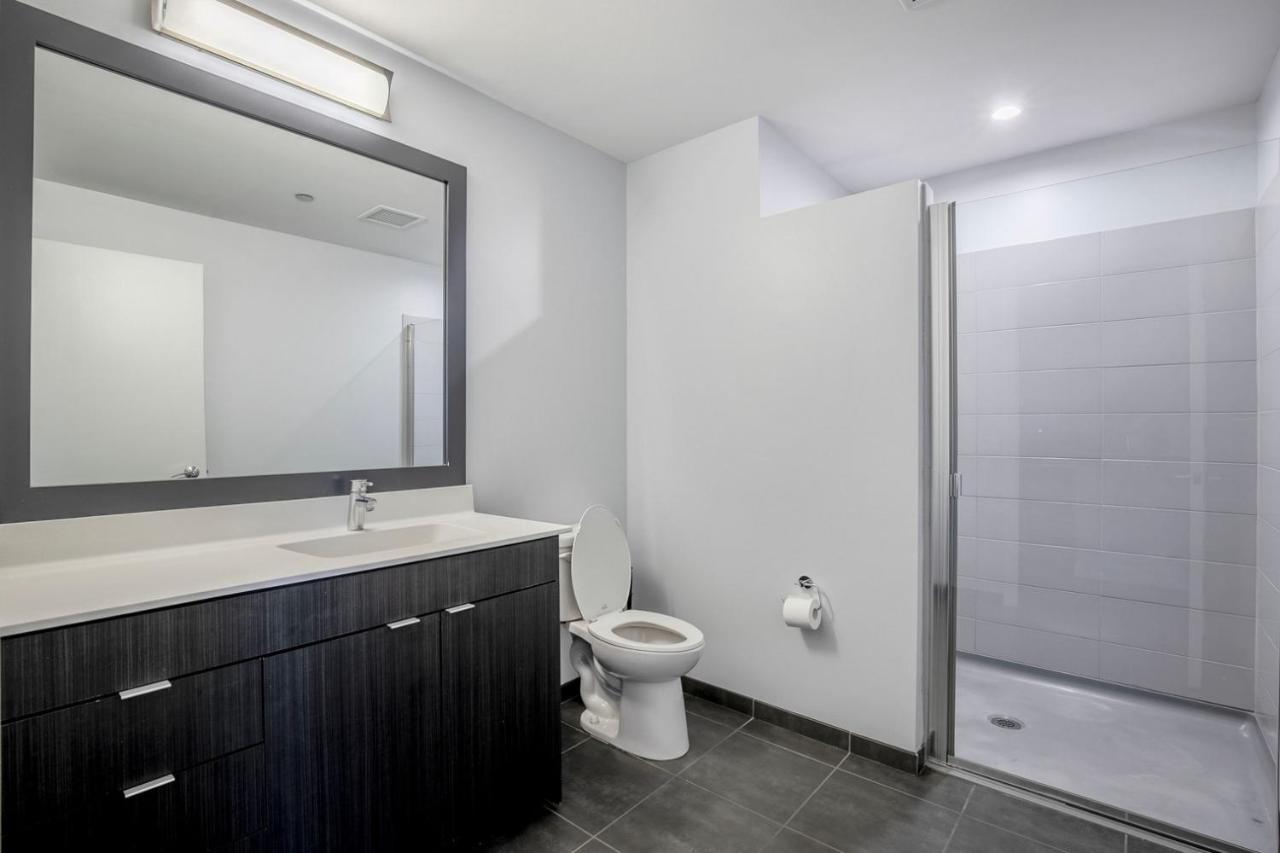 South Loop 1br W Games Pool Nr Park Train Chi-991 *