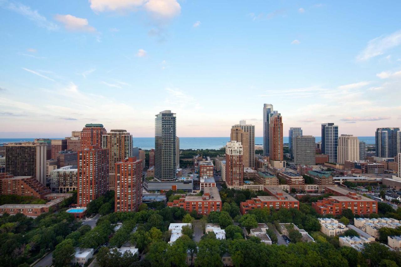 South Loop 1br W Games Pool Nr Park Train Chi-991 *