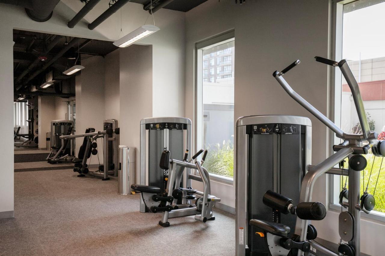 South Loop 1br W Games Pool Nr Park Train Chi-991 *