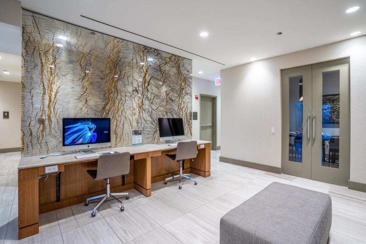 Streeterville 1br W Lounge Terrace N Navy Pier Chi-1000 Apartment