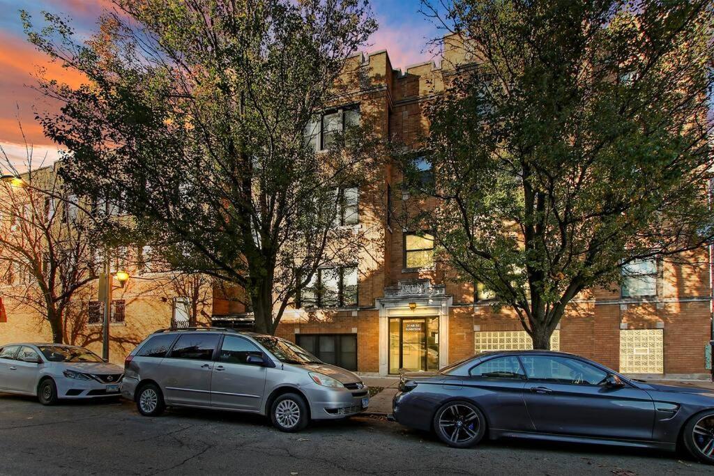 Comfortable 2br Apt - Sunnyside 2f Apartment Chicago