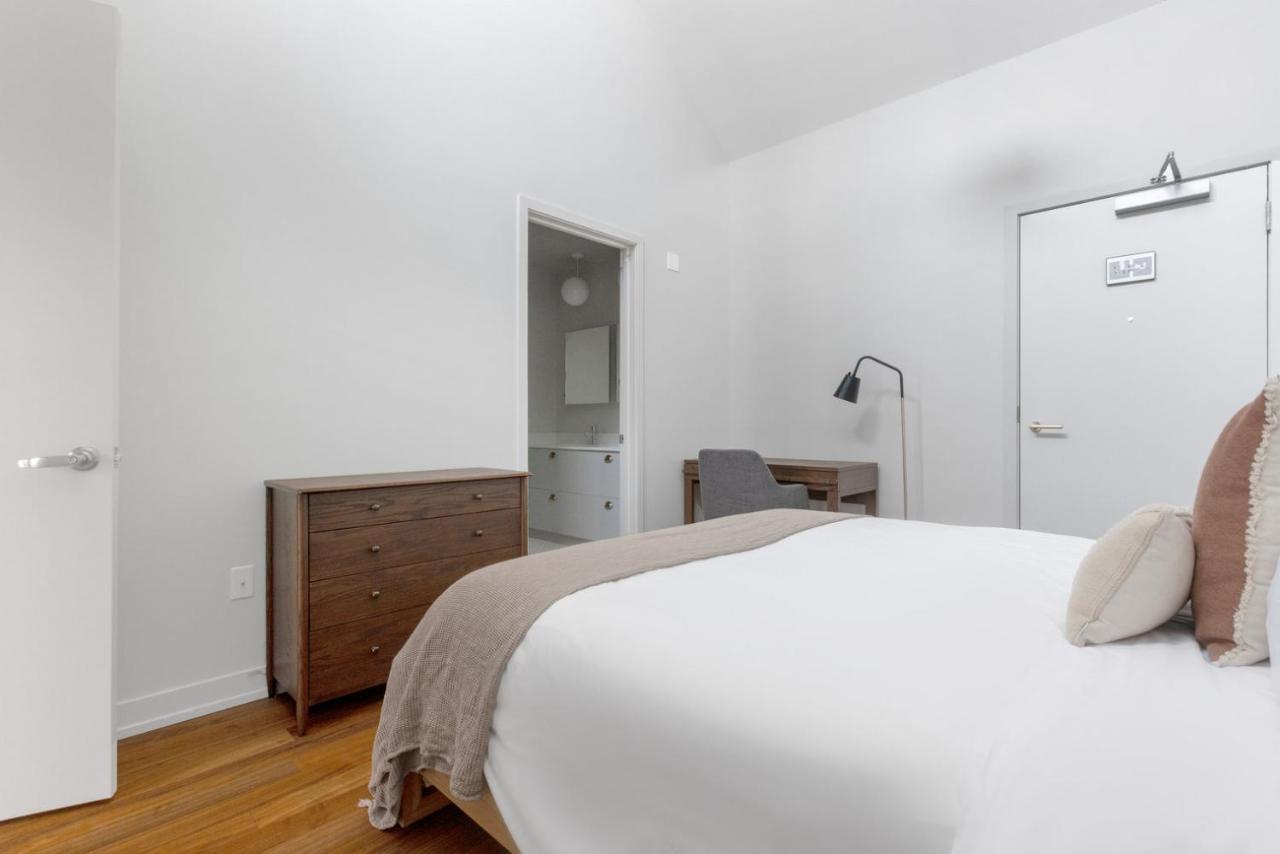 River N 3br W Gym Rooftop Nr L Park Chi-323 Apartment *
