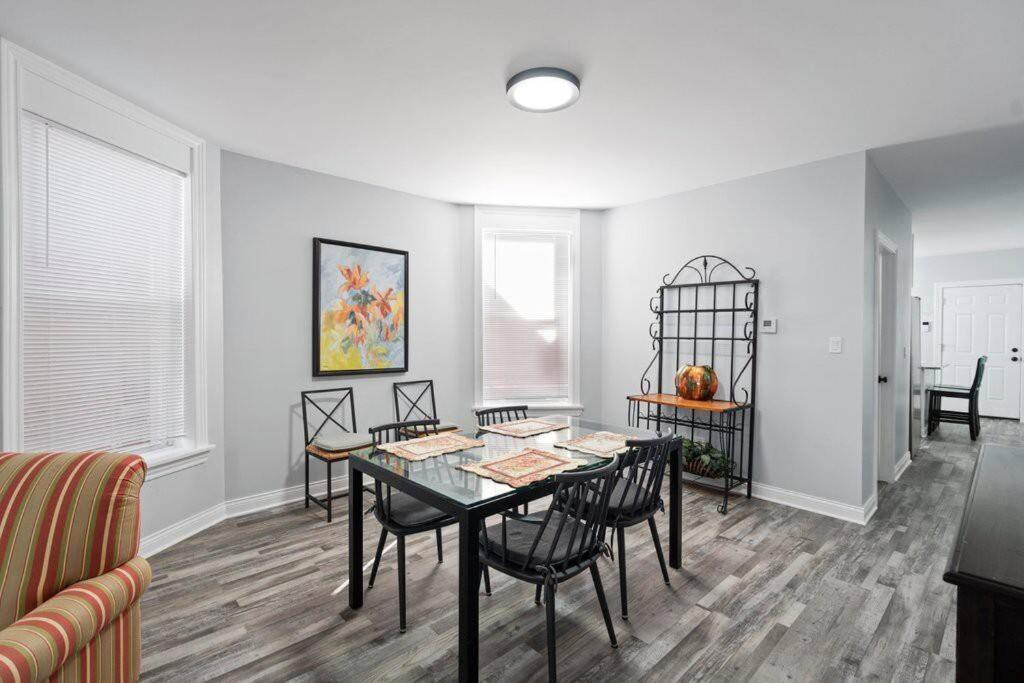 Apartment Newly Rehabbed Greystone With 2 Private Apartments, Backyard, Garage, Laundry, Close To Expressway Chicago