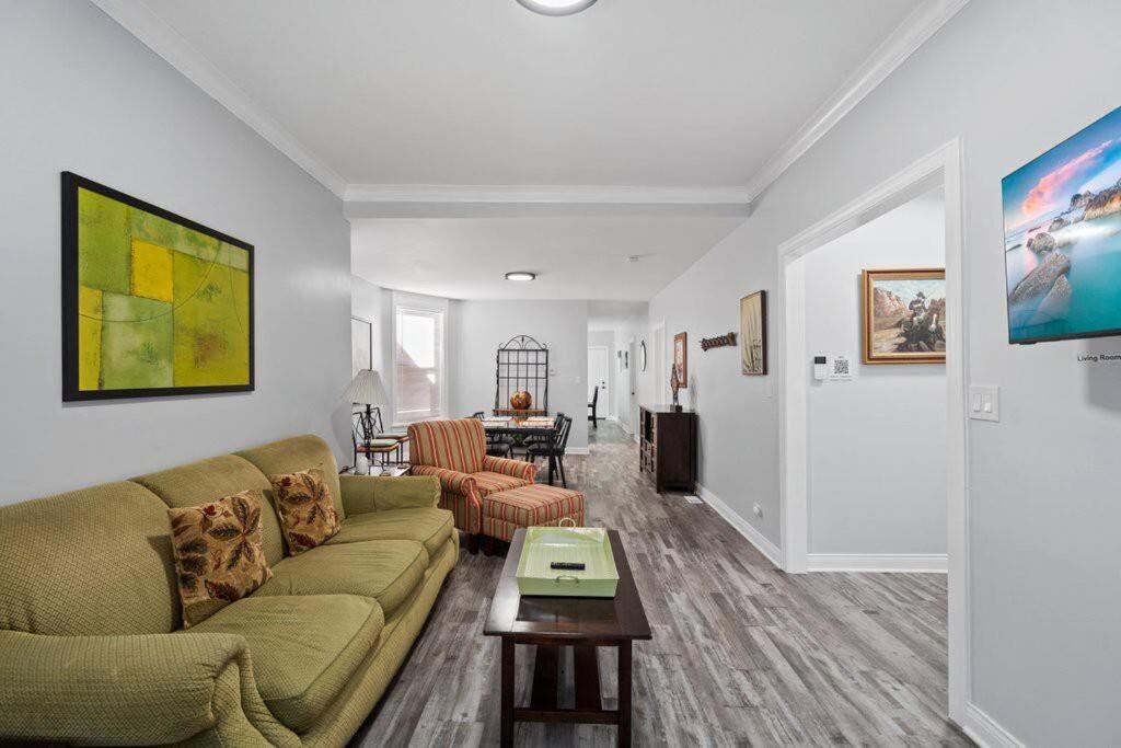 Newly Rehabbed Greystone With 2 Private Apartments, Backyard, Garage, Laundry, Close To Expressway Apartment *