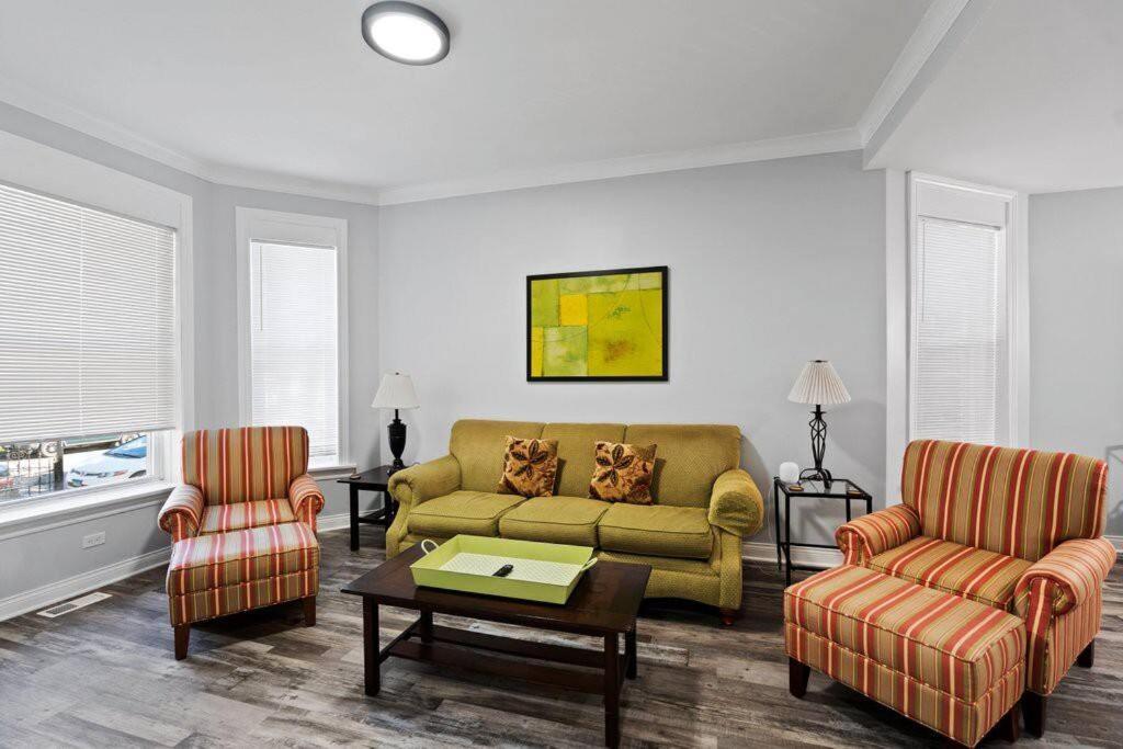 Newly Rehabbed Greystone With 2 Private Apartments, Backyard, Garage, Laundry, Close To Expressway * Chicago